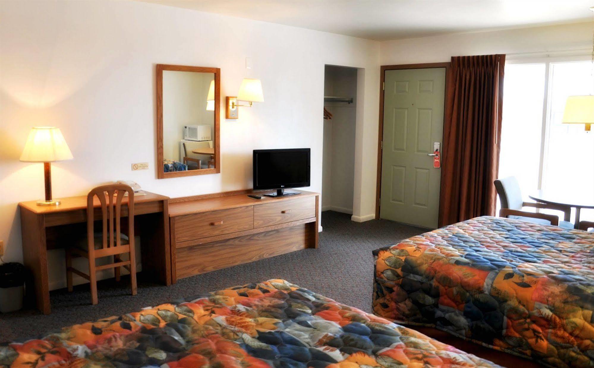 Trade Winds Motel Valentine Exteriér fotografie